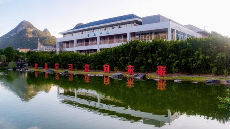 铝基板：揭秘其材质分类与广泛应用**